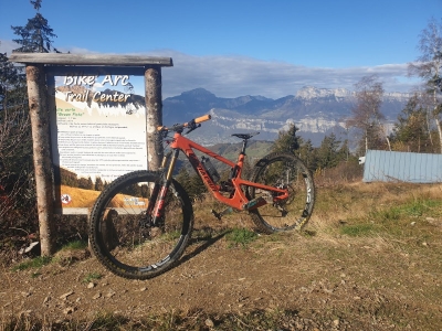 Enduro Bike' Arc trail center