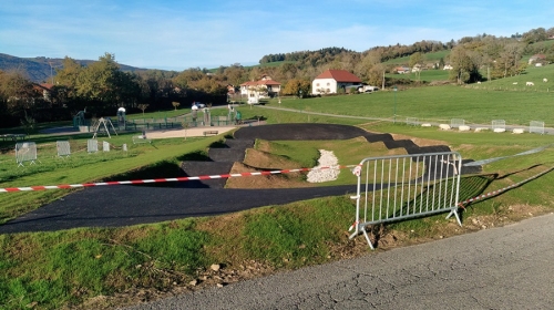 Pumptrack Menthonnex-en-Bornes