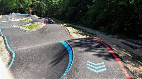 Pumptrack Jouet-sur-L'Aubois