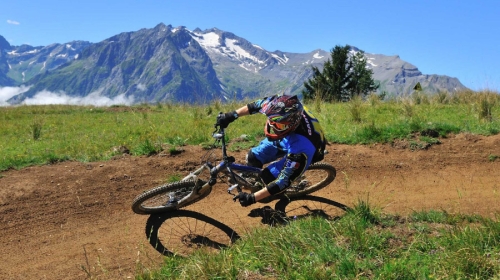 DH-Freeride Huez Grand domaine Auris en oisans