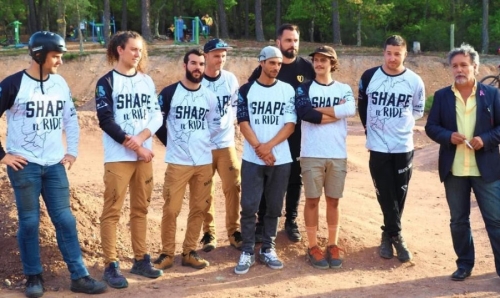 Espace ludique Bagnols en Forêt Shape N Ride