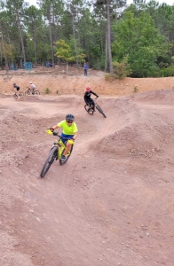 Espace ludique Bagnols en Forêt Shape N Ride