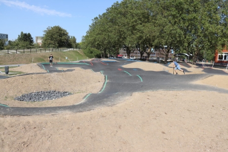 Pumptrack Btwin village