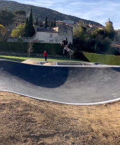 Pumptrack Maubec Luberon