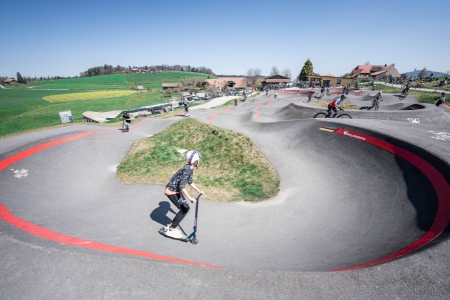 Pumptrack Swiss Bike Park  Niederscherli