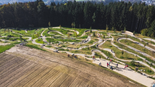 Pumptrack Swiss Bike Park  Niederscherli