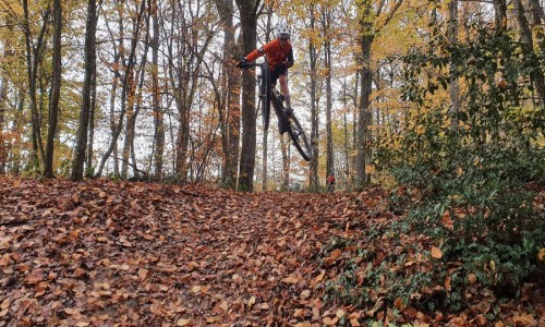 Stade XCO Autun départ pistes bleues et rouges