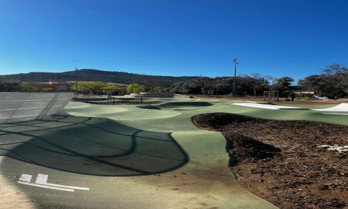 Pumptrack Saint Cyr sur Mer