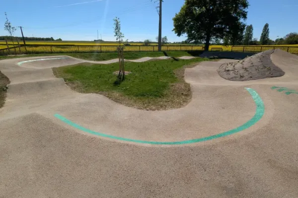 Pumptrack Les Garennes sur Loire
