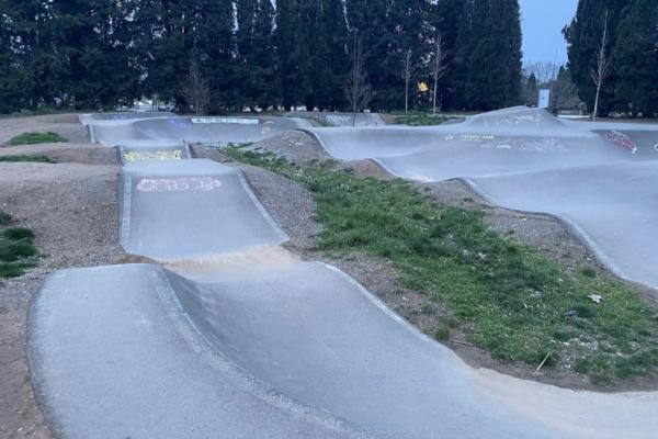 Pumptrack Montpellier, parc Montcalm 