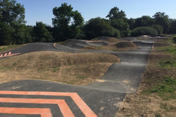 Pumptrack Noyal Châtillon sur Seiche