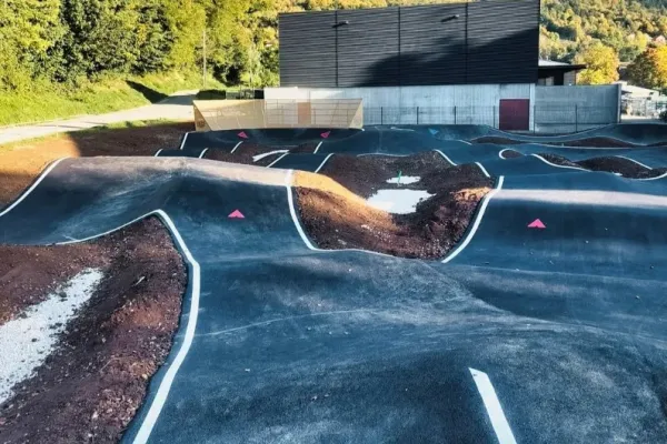Pumptrack Salins les Bains